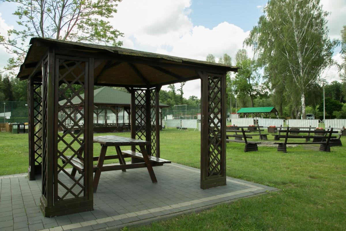 Camping Oaza Blonie Kornik Domki Standard - 3 Pokoje Exteriér fotografie