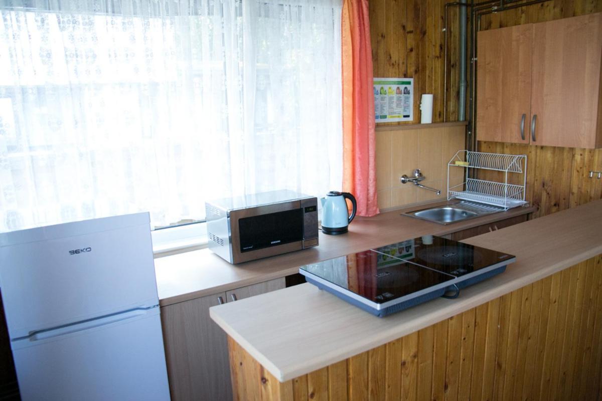 Camping Oaza Blonie Kornik Domki Standard - 3 Pokoje Exteriér fotografie